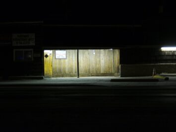 Bard at night. Marc Moss / Creative Commons